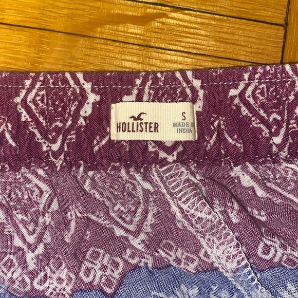 Hollister flowy patterned/printed shorts size small - Picture 3 of 3
